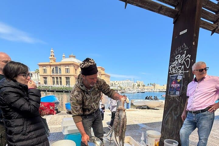 Bari Walking City Tour — photo 1 of 10
