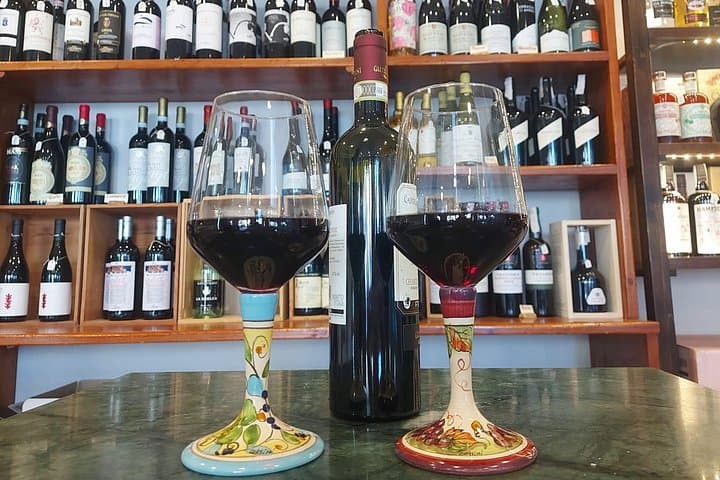 The Salon of Chianti Ceramics and Wine — photo 1 of 28