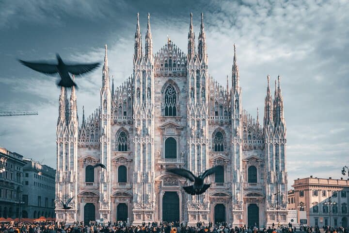 Semi-Private Duomo Experience: Guided Tour & Rooftop by Lift — photo 1 of 7