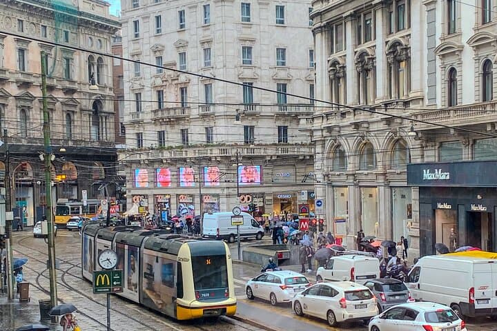 Milan Walking Tour Historical and Cultural Treasures — photo 1 of 10