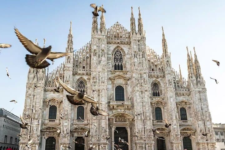 Milan in Style Golf Cart Tour of the Fashion Capital of Italy — photo 1 of 3
