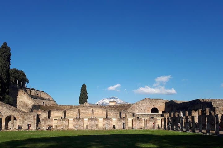 Private Archaeological Tour of Pompeii Secrets and Hidden Treasures — photo 1 of 10