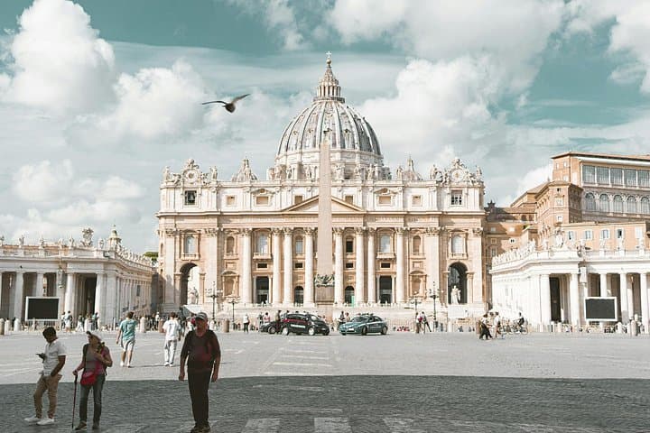 Vatican St Peter's Basilica Entry Tickets with Audio Guide — photo 1 of 7