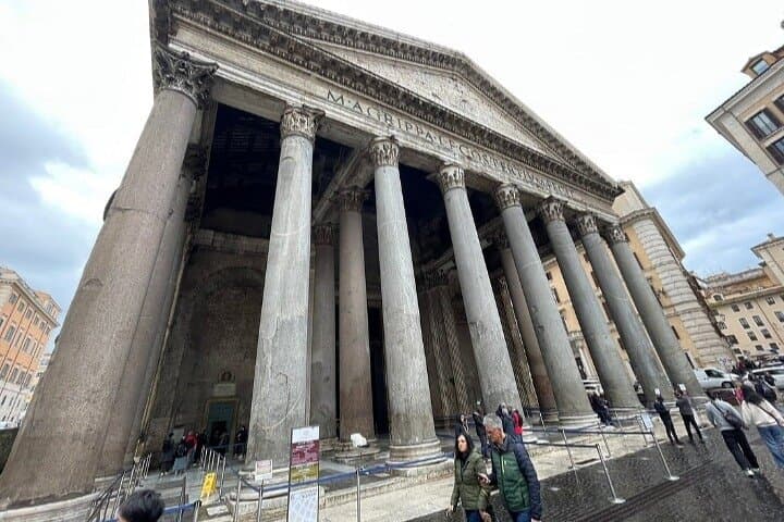 Skip the line with exclusive entrance to the Pantheon — photo 1 of 16