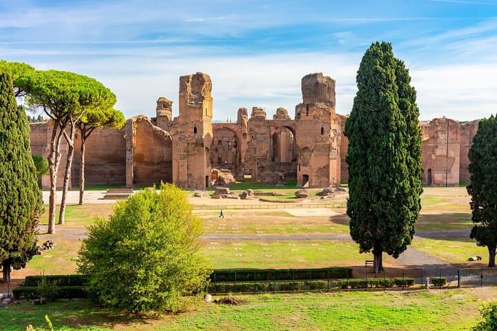 Small group Tour: Caracalla Roman baths — photo 1 of 13