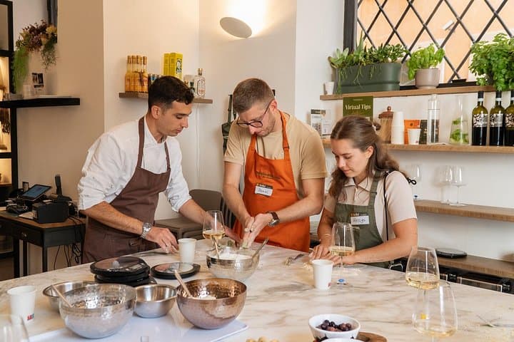 Italian Classics: Pizza, Ravioli & Italian Dessert Class in Rome — photo 1 of 8