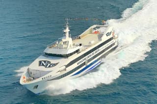Ferry Tickets Between Amalfi and Capri