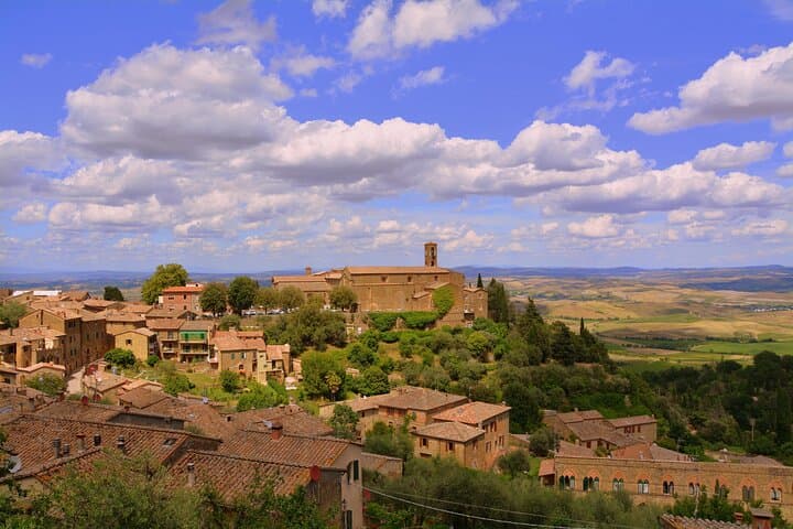 Day Trip from Rome to Montalcino with Wine Tasting & Tuscan Lunch — photo 1 of 11