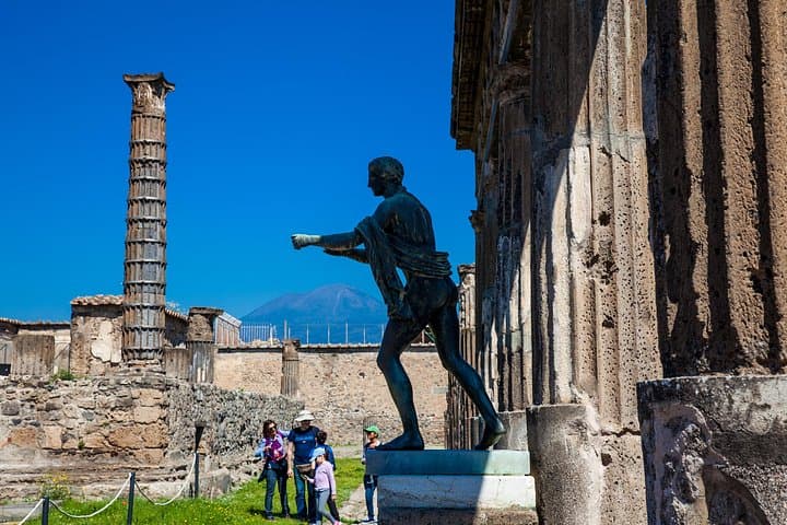 Pompeii & Mt. Vesuvius Full Day Guided Tour with Priority Access — photo 1 of 7