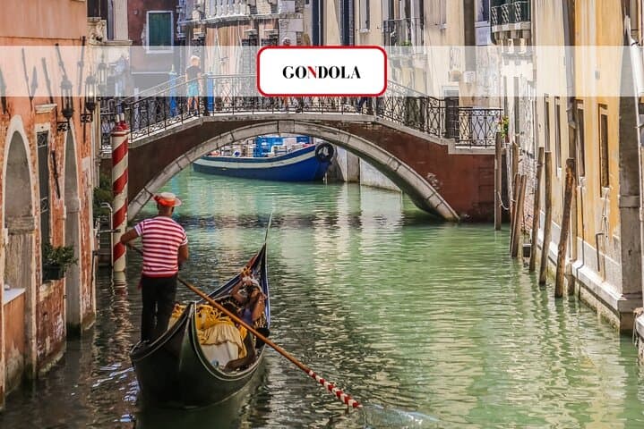 Grand Canal Gondola Ride with Comments in Spanish — photo 1 of 12