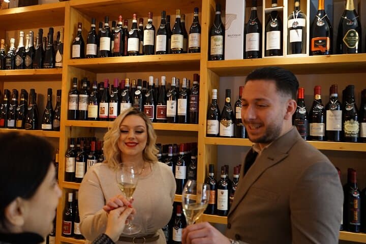 Boutique Wine Tasting in Turin City Center — photo 1 of 11