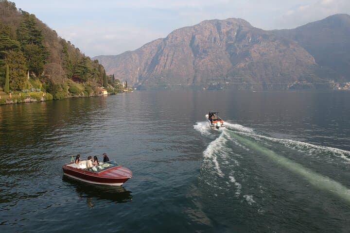 Boat tour share 4h Como with landing in Bellagio and Varenna — photo 1 of 11