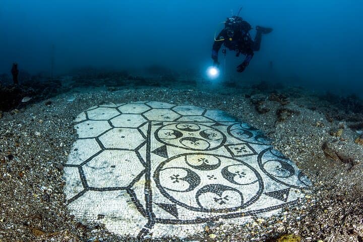 Double Dive Tour in Baia Submerged Park No Certification — photo 1 of 4