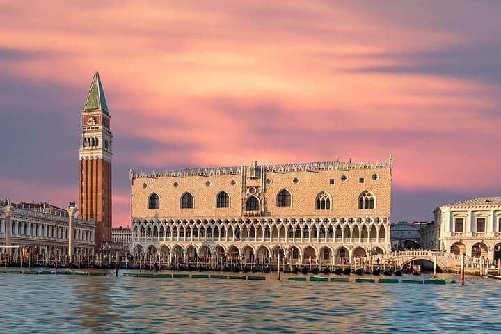 Venice Magnificent Doge Palace and St Marks Square — photo 1 of 6