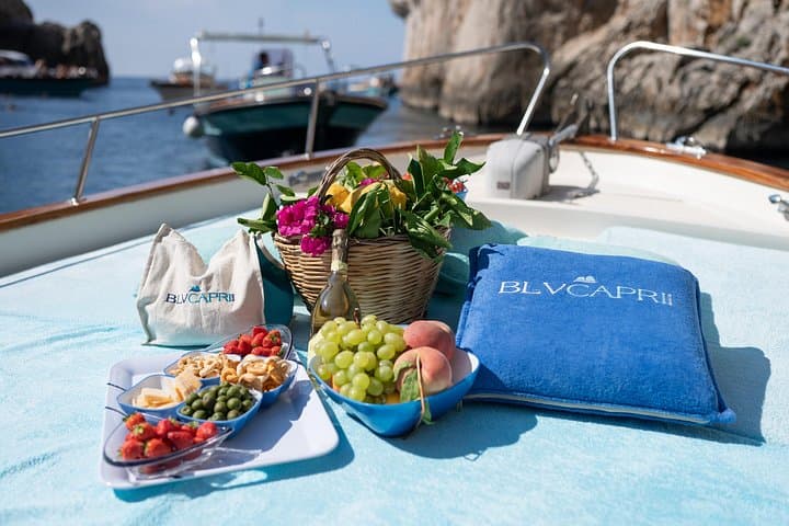 Private Gozzo Boat Tour of Capri with Swim and Local Delicacies — photo 1 of 13