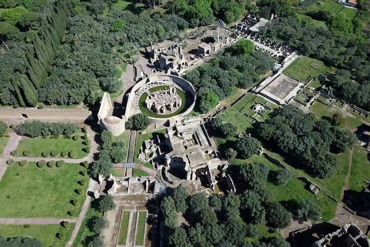 Tivoli and Castel Gandolfo Private Day Trip from Rome — photo 1 of 7