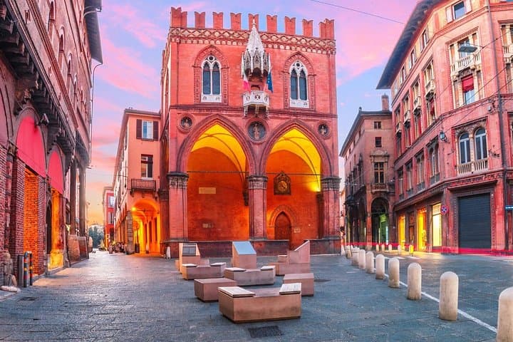 Bologna Private Walking Tour with a Local — photo 1 of 10