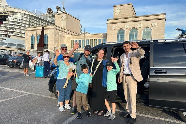 Shore Excursion Tour for Kids from Naples Port to Pompeii and Vesuvius — photo 1 of 12