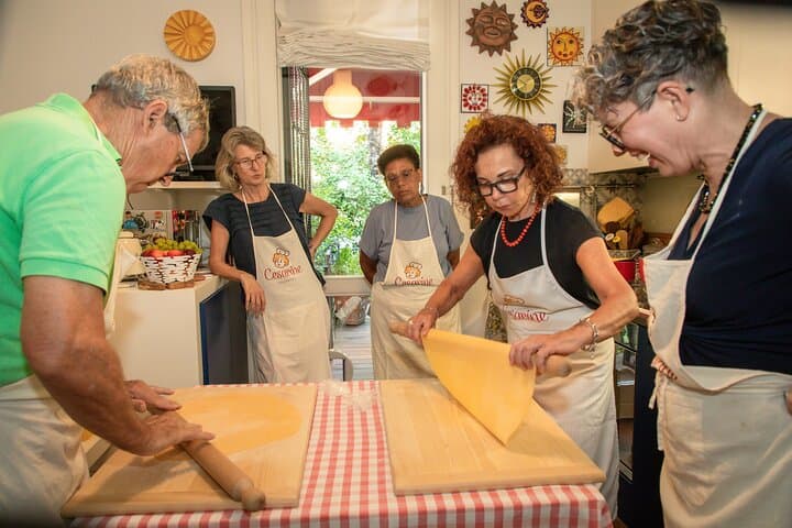 Small Group Pasta and Tiramisu at Local Home in Fabriano — photo 1 of 14