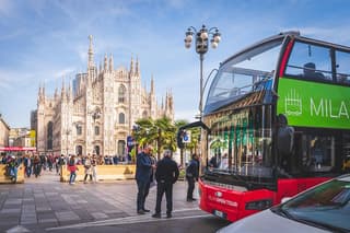 Tour of Milan by Open Bus and Typical Tastings