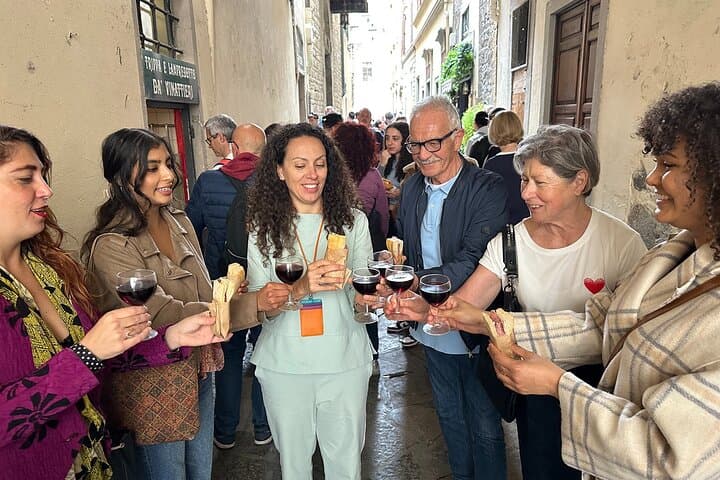 Bites of Florence Street Food Tour and Guided Sightseeing — photo 1 of 18