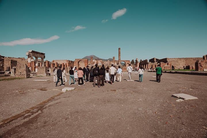 Pompeii Day Trip from Rome by High-Speed Train and Guided Tour — photo 1 of 7