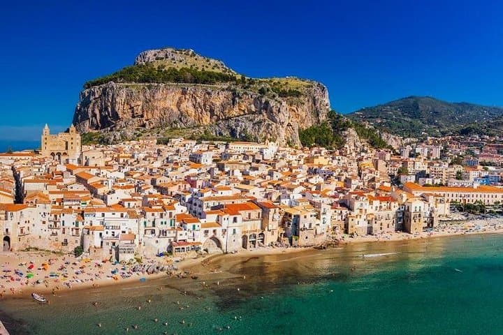 Cefalu Tour between History and Sea — photo 1 of 11