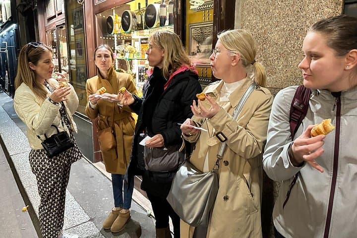 Milan Street Food Tour and City Guided Sightseeing — photo 1 of 9