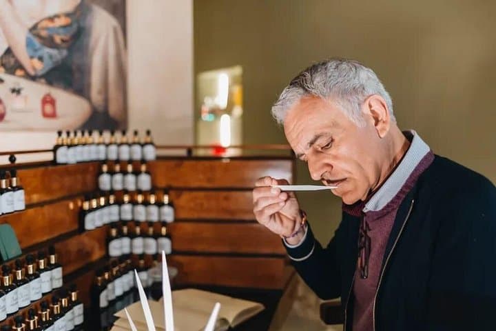 Create Your Own Perfume Workshop in Florence — photo 1 of 2