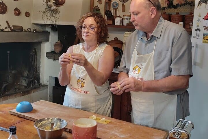 Authentic Tuscan Pasta Class in a Local Home in Pistoia — photo 1 of 18