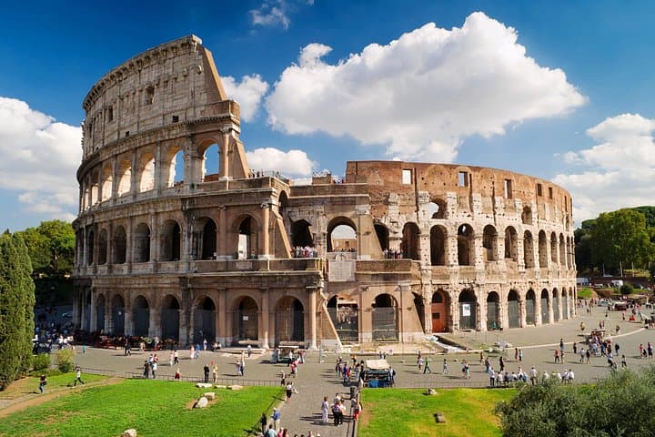 Colosseum and Roman Forum Guided Tour — photo 1 of 6