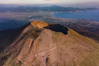 Discover Vesuvius: Private Experience with Transfer & Ticket