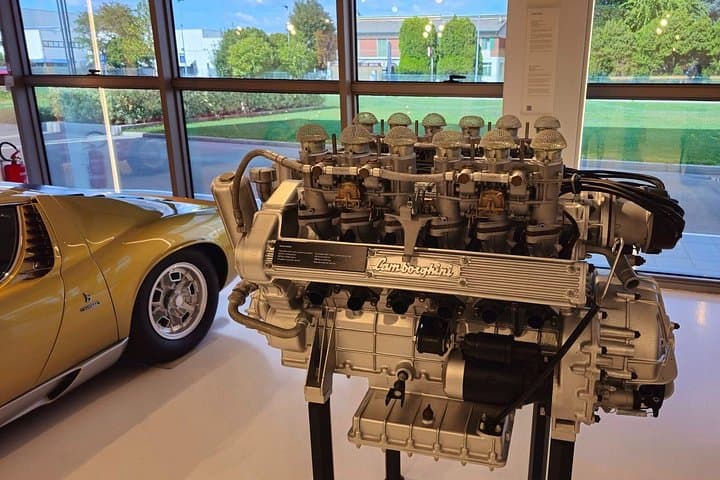From Venice: Lamborghini Ferrari and Pagani Day — photo 1 of 16