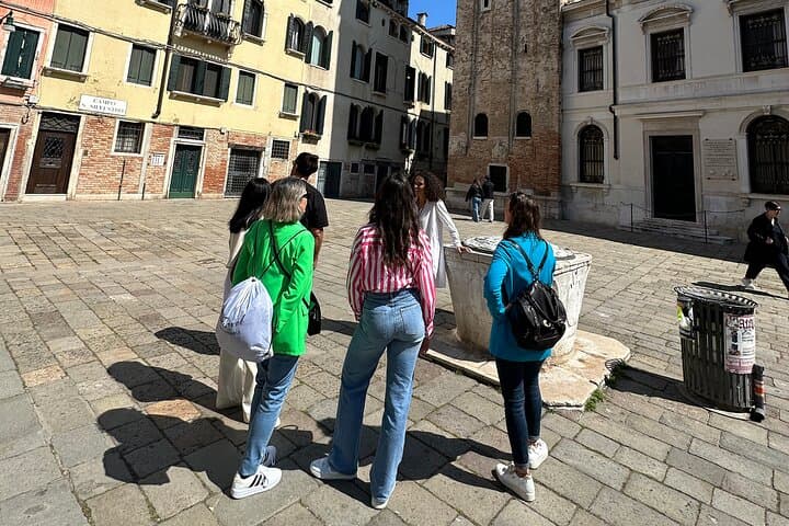 Venice Off-the-Beaten-Path Tour around Santa Lucia and Dorsoduro — photo 1 of 6