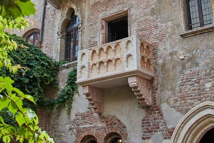 Hidden and fascinating Verona - 2 hour private walking tour — photo 1 of 16