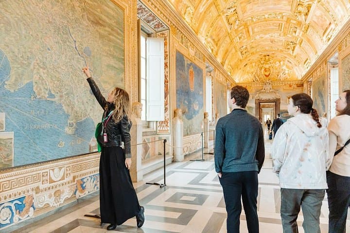 Complete Vatican: Museums, Sistine Chapel & St Peters Basilica — photo 1 of 17