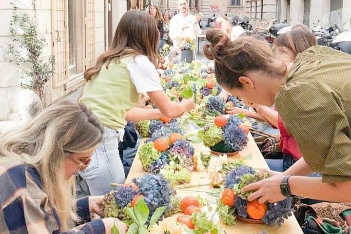 Flower Art Workshop in Iconic Rome with a Local Florist — photo 1 of 6