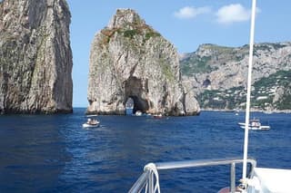 Capri Private Boat and Guided Tour No Stress Full Day Experience