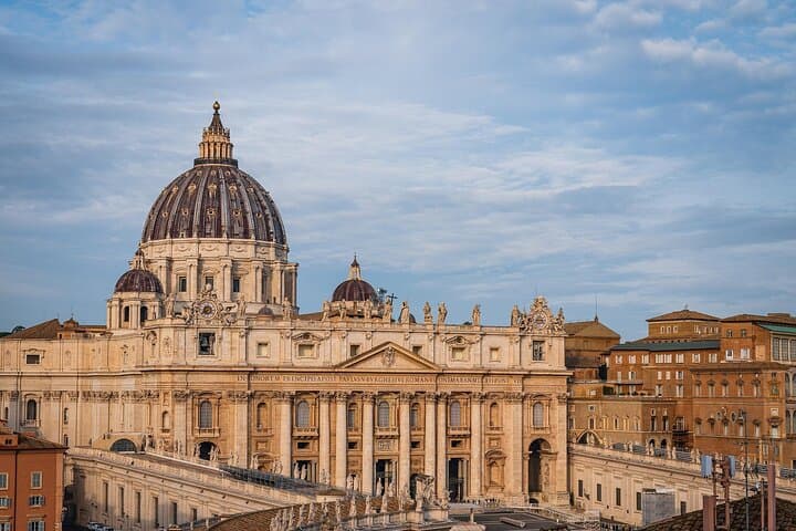 Rome : St. Peters Basilica accompanied Entrance With Dome Access — photo 1 of 10