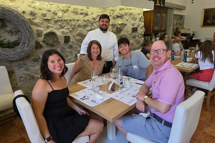 Pompeii : Oil and Wine Tasting Tour with Premium Lunch — photo 1 of 48