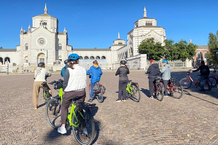 Milan Electric Bike Rentals — photo 1 of 5