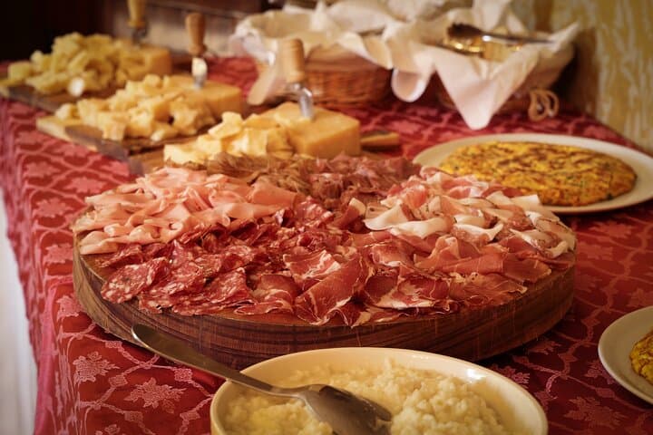 Modena: Guided Tour, Aceto Tasting and “Balsamic Lunch” — photo 1 of 9