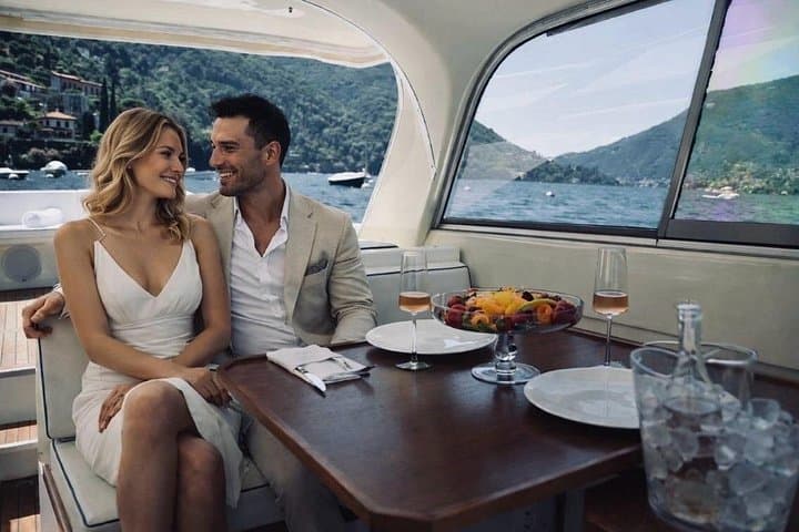 Tour aboard the iconic Bertram 31 Sedan on Lake Como — photo 1 of 10