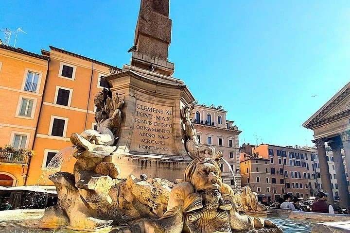 Small Group Walking Tour With Pantheon Fast Entry in Rome — photo 1 of 4