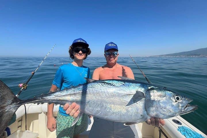 Exclusive private fishing experience with breakfast and lunch — photo 1 of 14