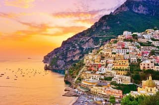 From Rome: shared semi-private tour to Pompeii and Positano