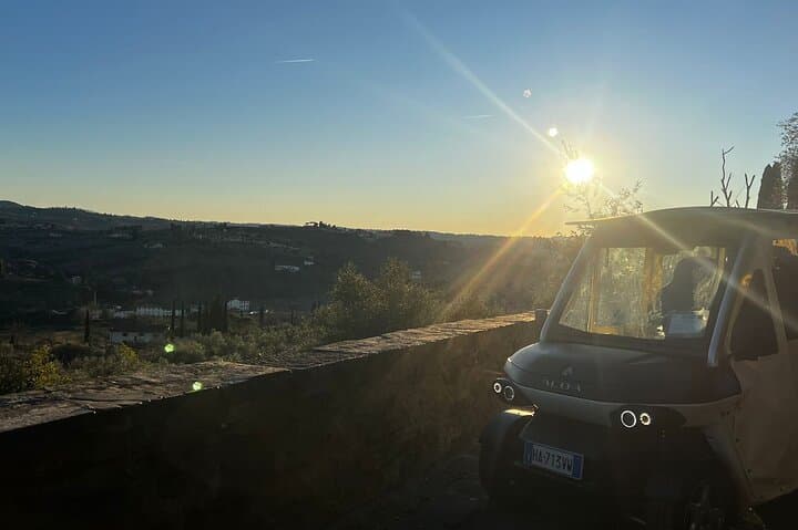 Florence Private Golf Cart Tour with Food Tasting & Michelangelo — photo 1 of 26