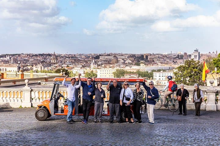 Rome VIP Food Tour by Golf Cart with Pasta and Gelato — photo 1 of 9