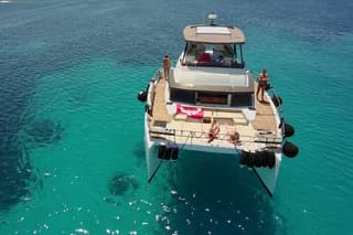Favignana Egadi Islands Luxury Catamaran Tour with Lunch