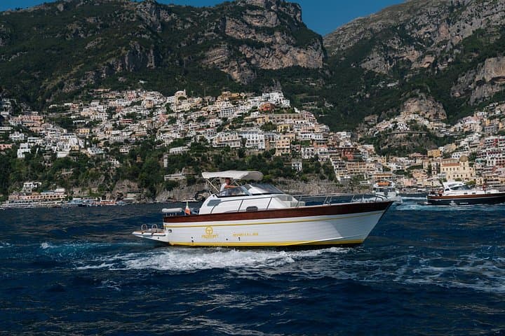 Amalfi Cost Private Tour from Sorrento or Positano: Gozzo 28FT — photo 1 of 7